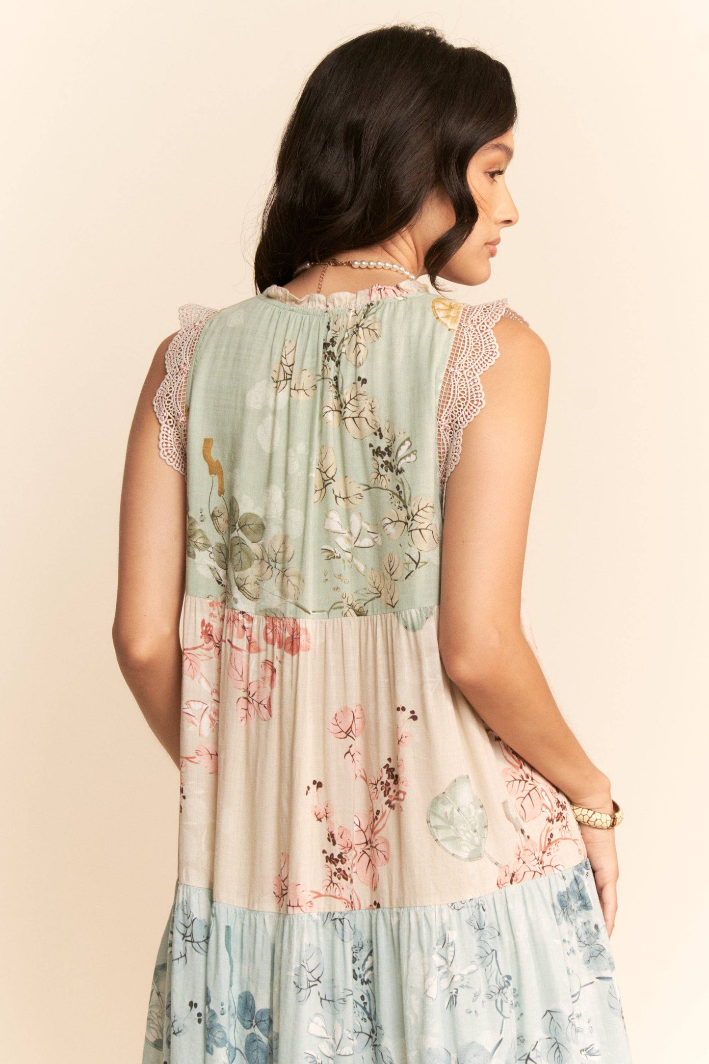 PLUS FLORAL MIXED BLOCK EDGE DETAIL MAXI DRESS