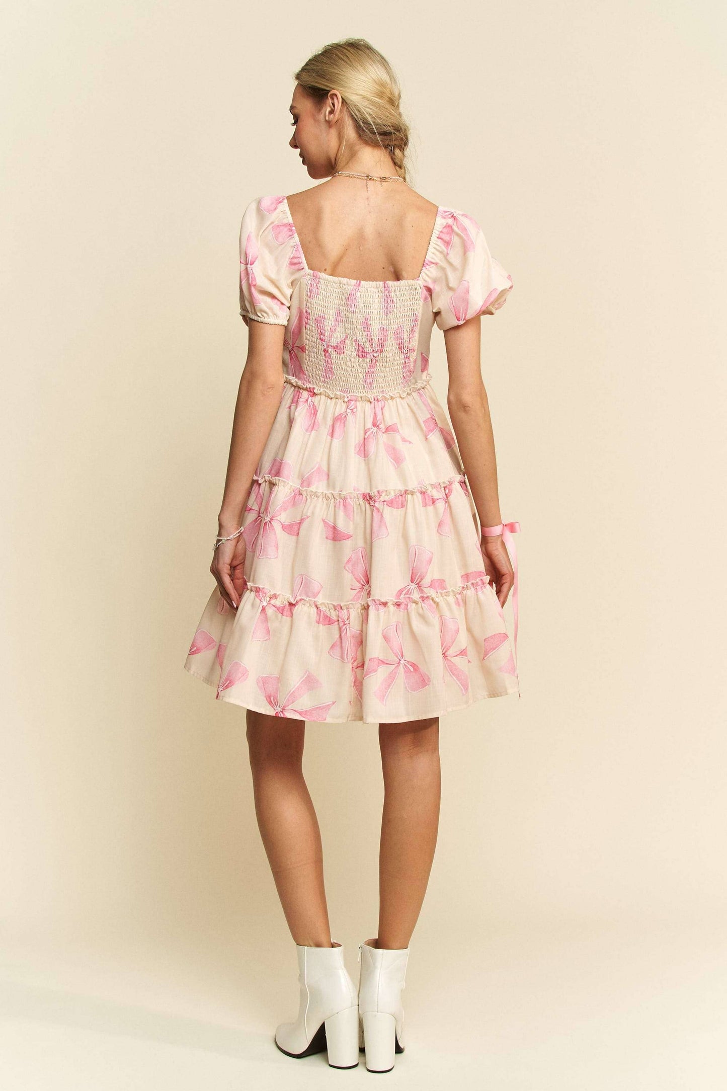 BOW PRINTED PUFF SMOCKING BACK TIERED DRESS