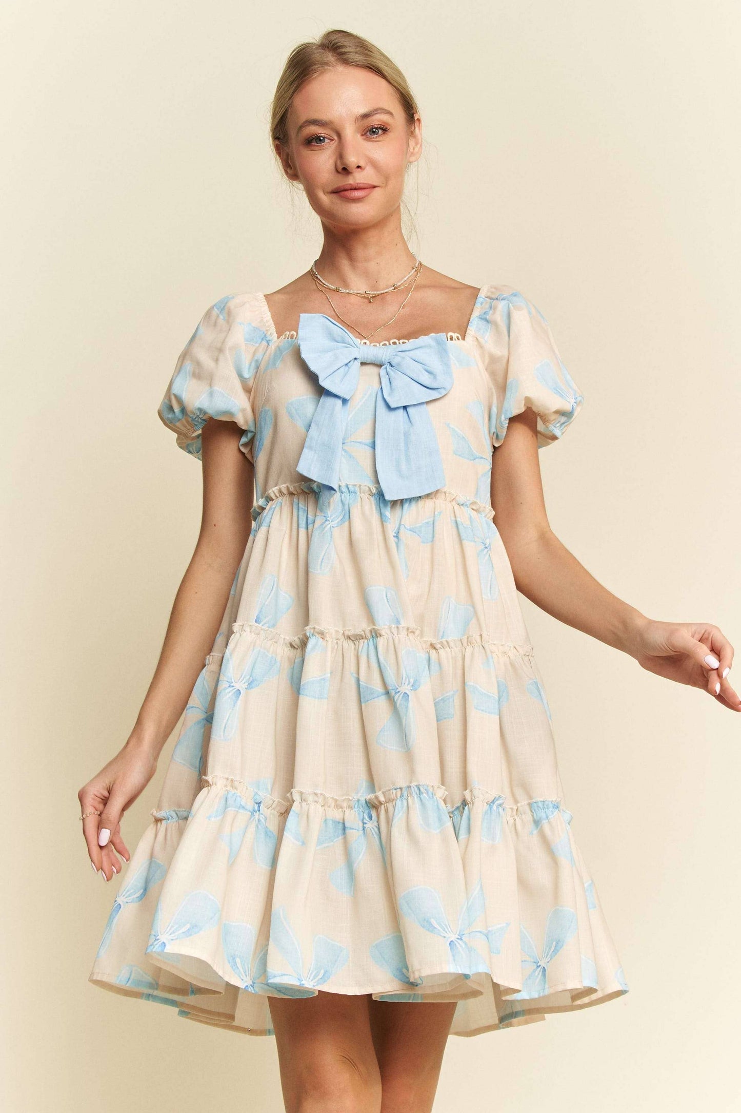 BOW PRINTED PUFF SMOCKING BACK TIERED DRESS