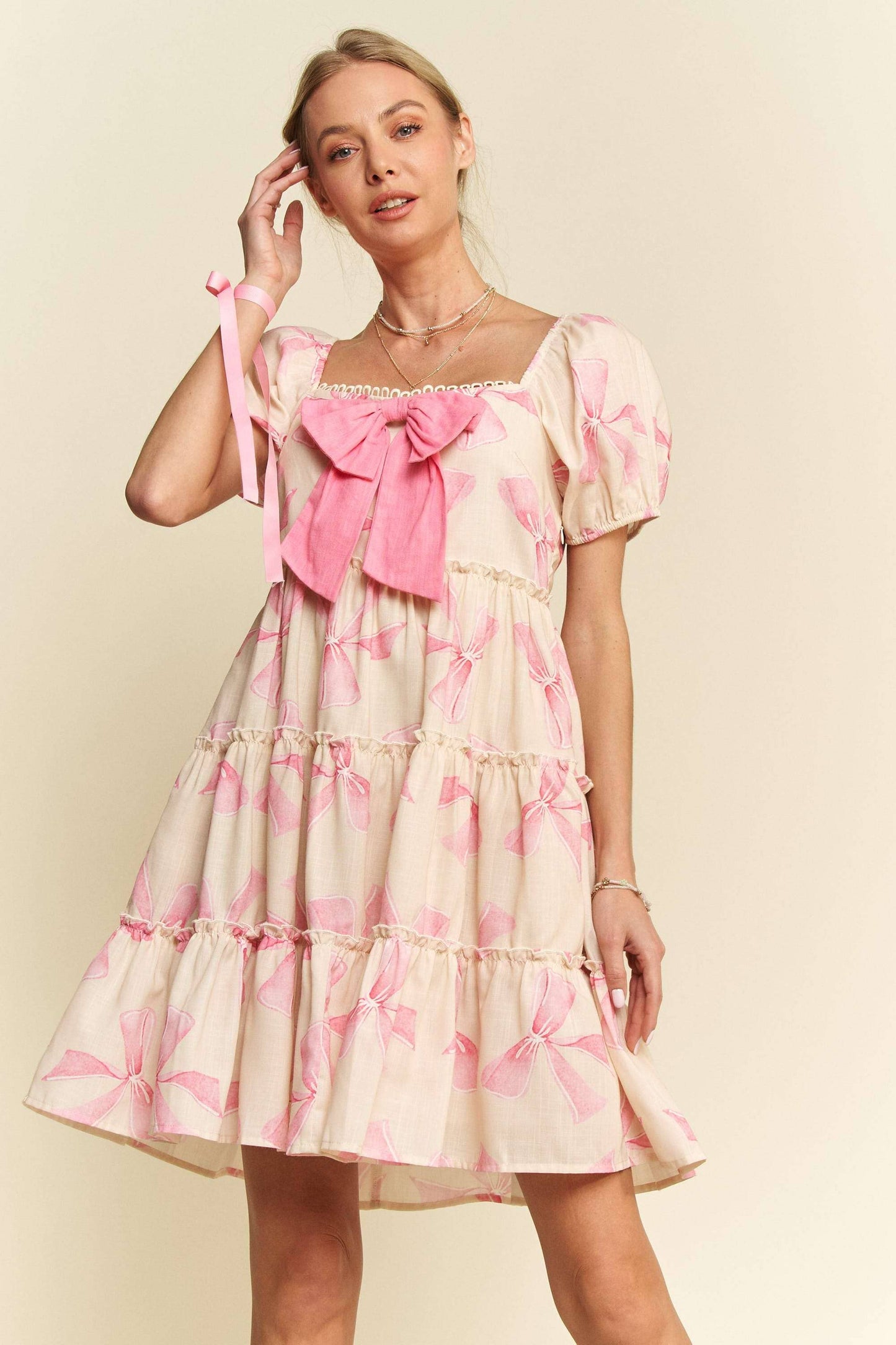 BOW PRINTED PUFF SMOCKING BACK TIERED DRESS