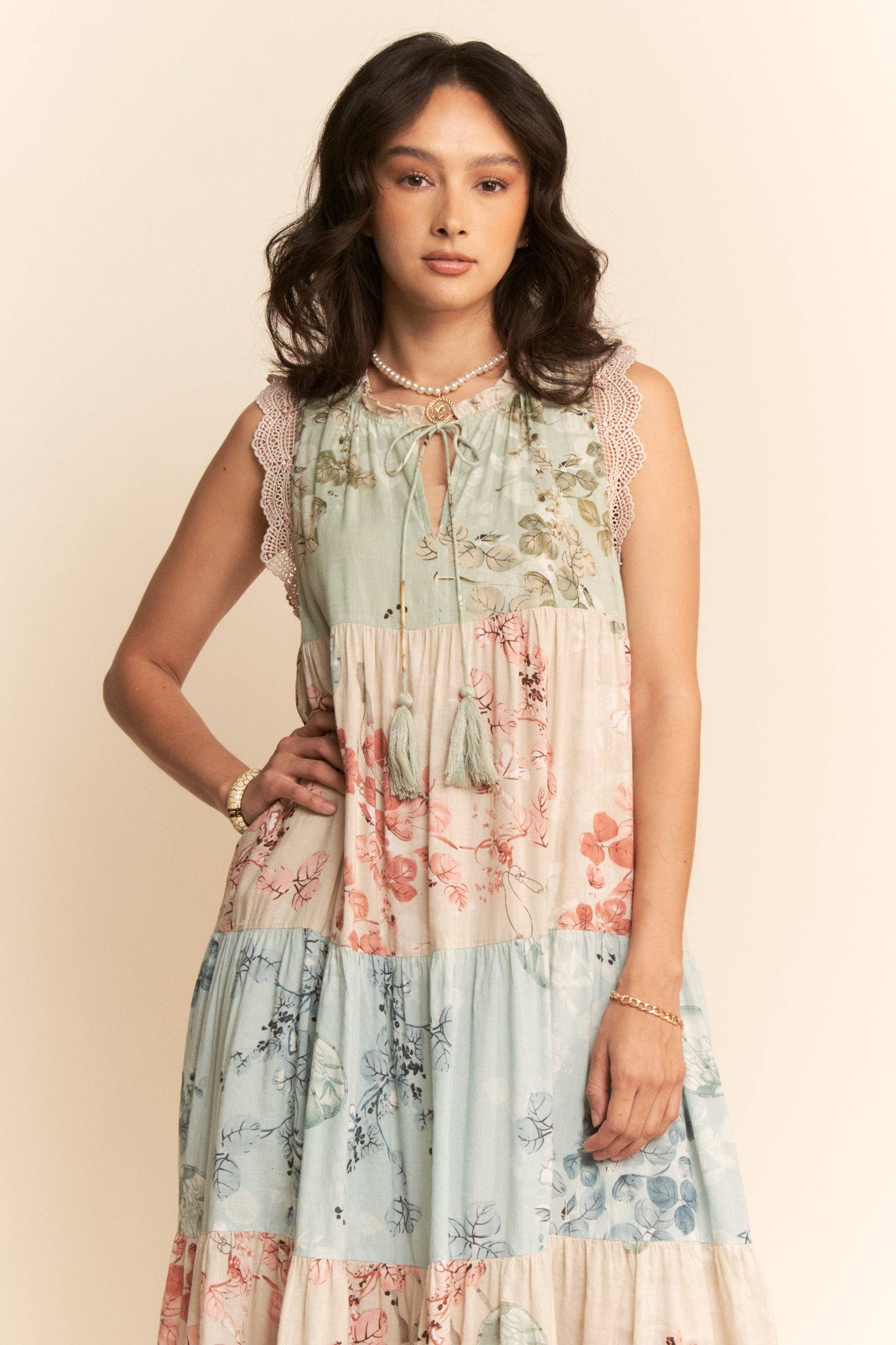 PLUS FLORAL MIXED BLOCK EDGE DETAIL MAXI DRESS