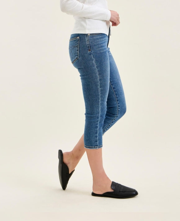 JUDY BLUE Mid Rise capri