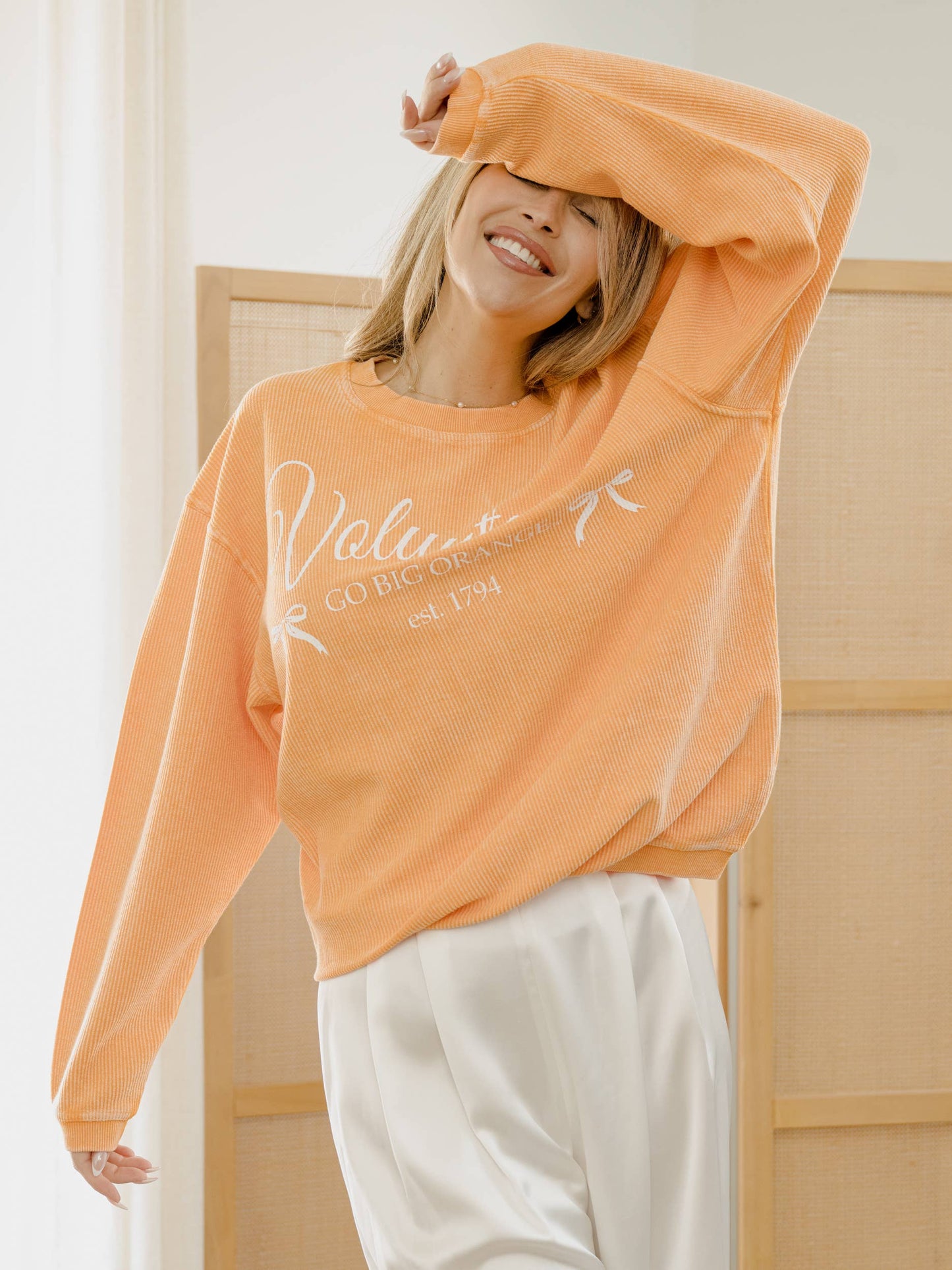 Tennessee Vols Established Bow Orange Corded Crew Sweatshirt