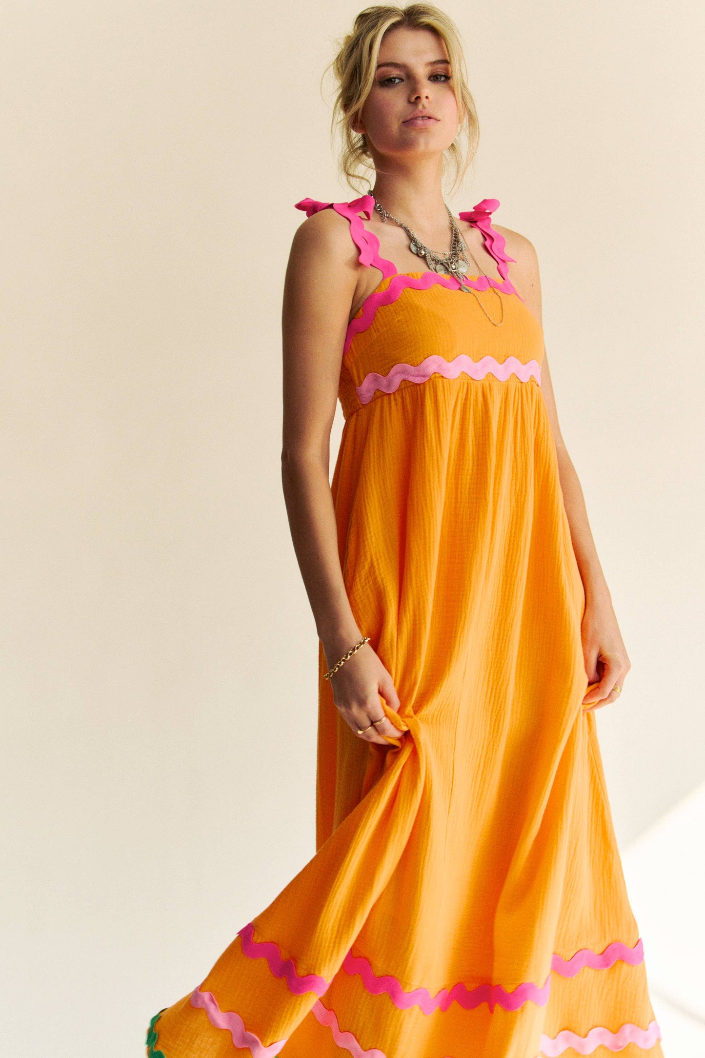 DOUBLE GAUZE TIE WAVY TRIM DETAIL MAXI DRESS