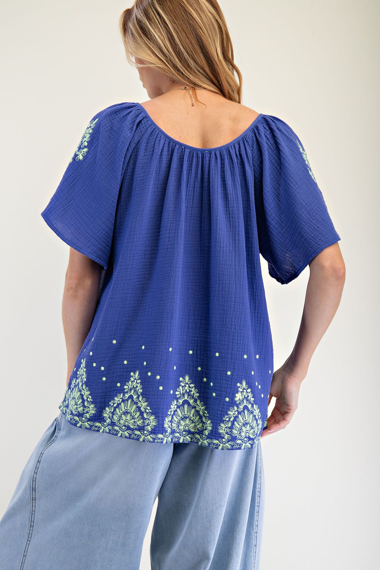 EMBROIDERED DETAILING COTTON GAUZE TOP