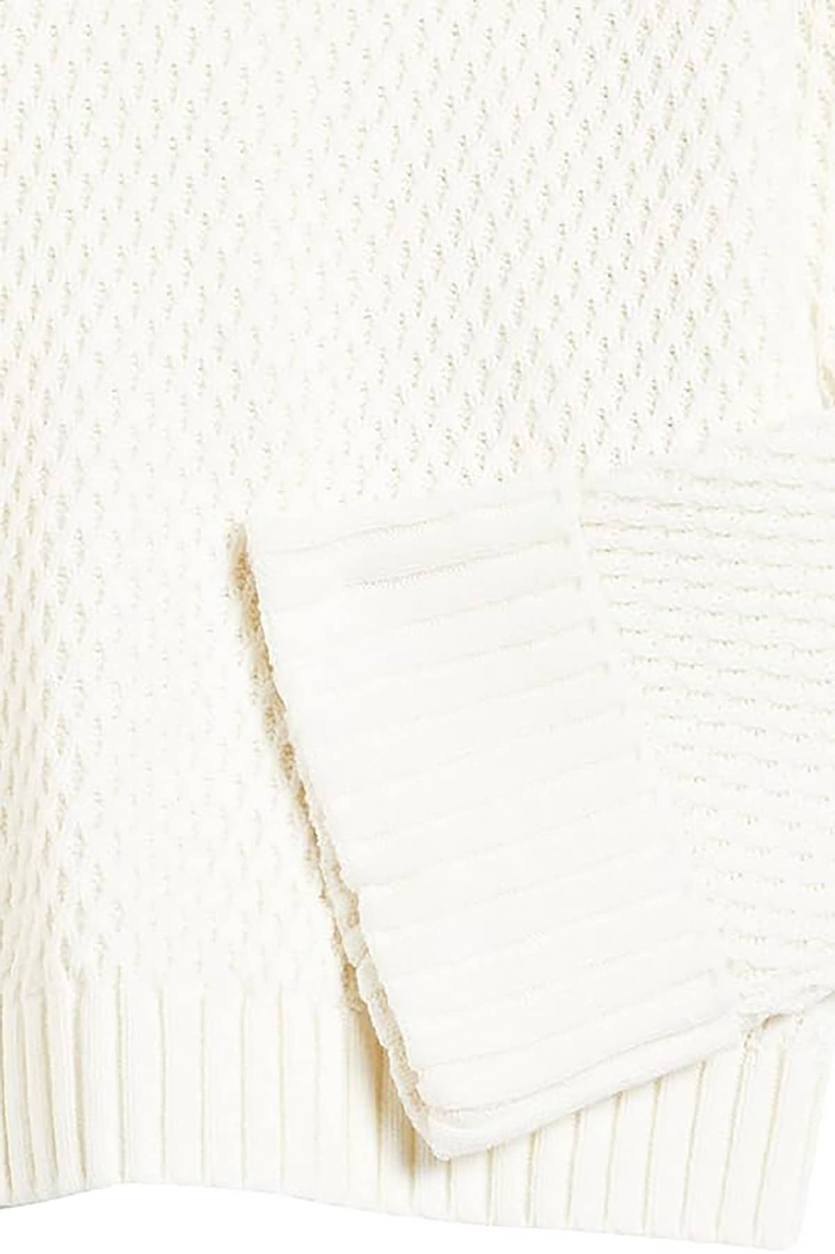 TEXTURED KNIT BOXY TURTLENECK SWEATER