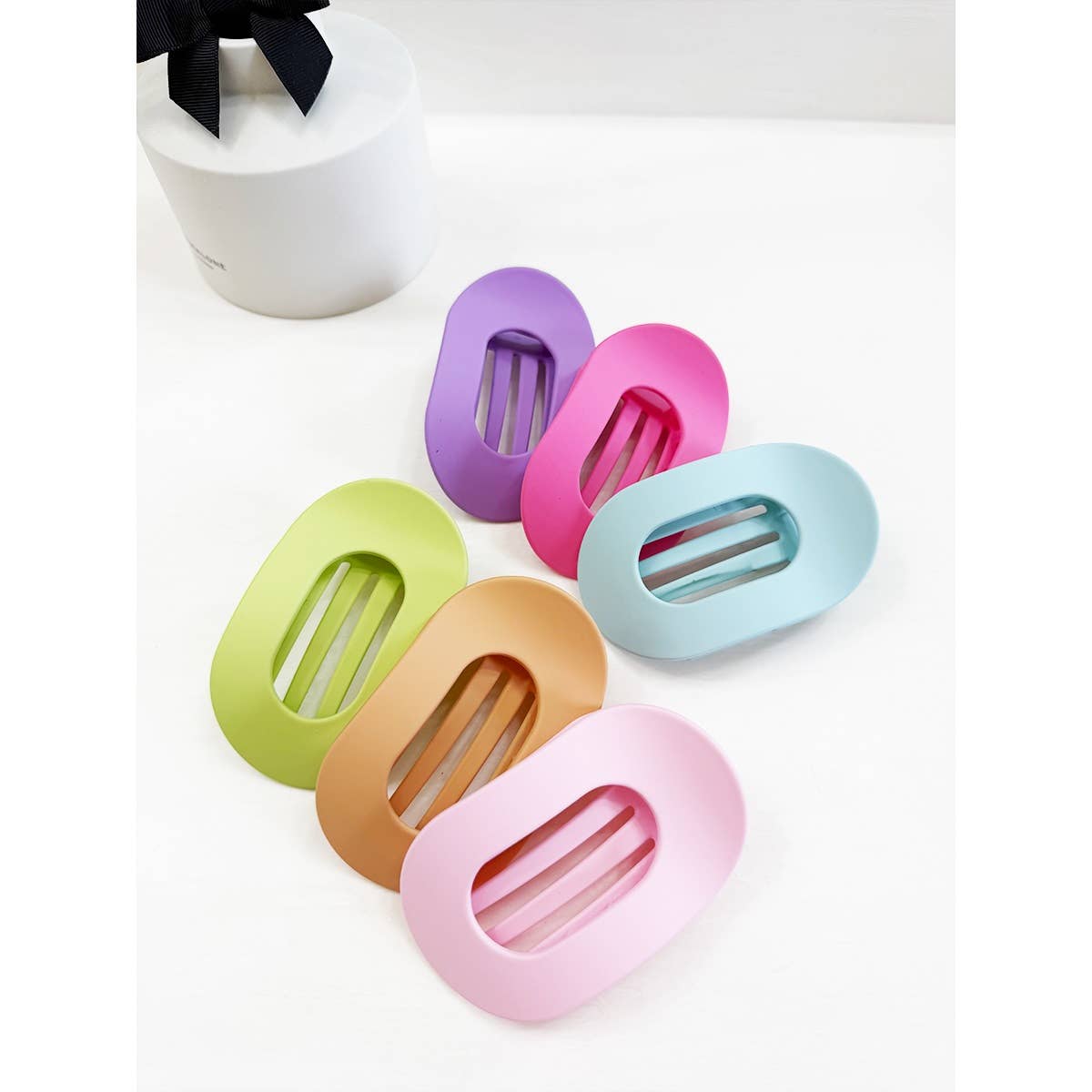 Flat Hair Claw Clips