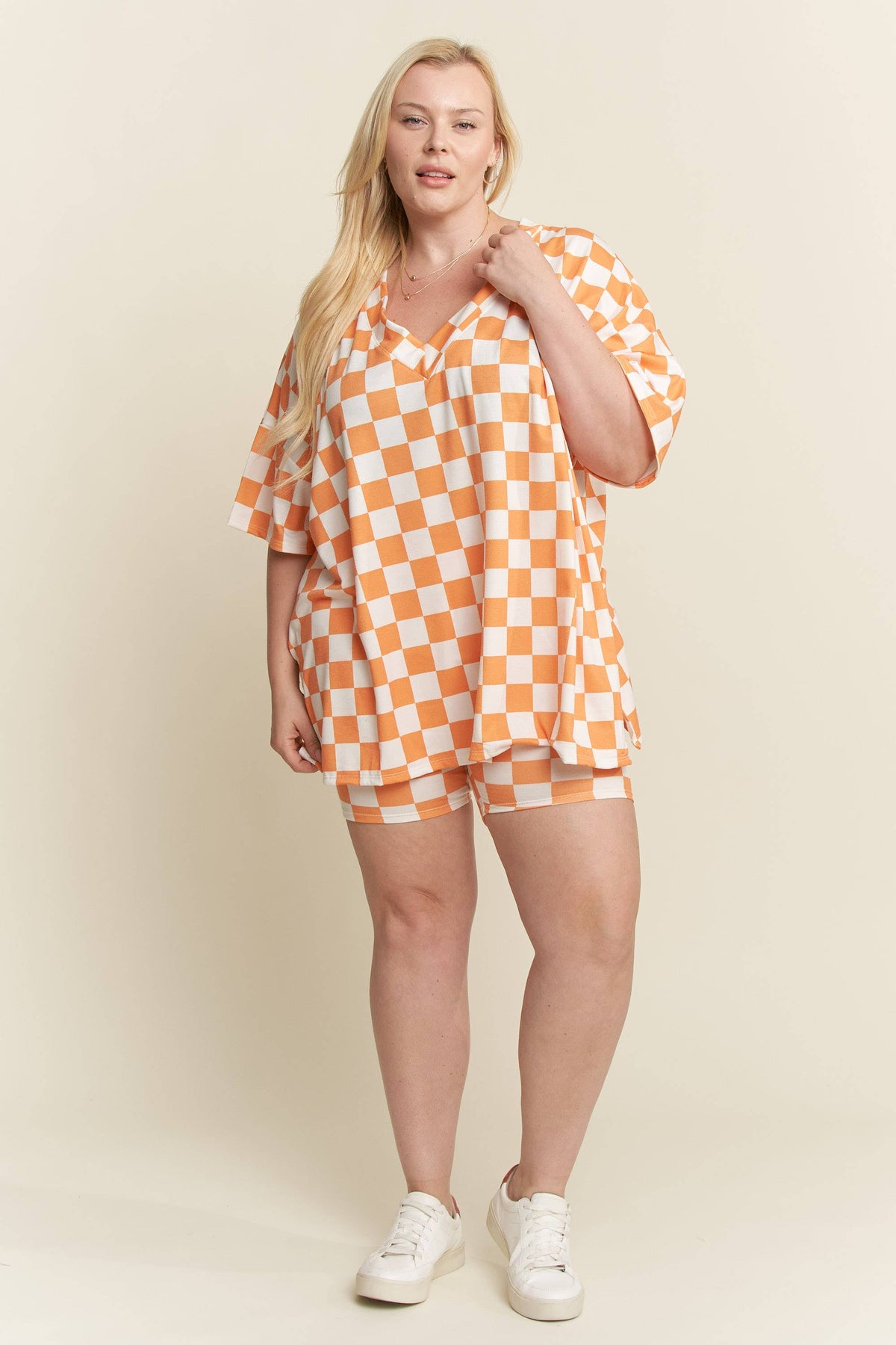 PLUS SIZE SHORT SLV V-NECK / SHORTS CHECKERBOARD SET