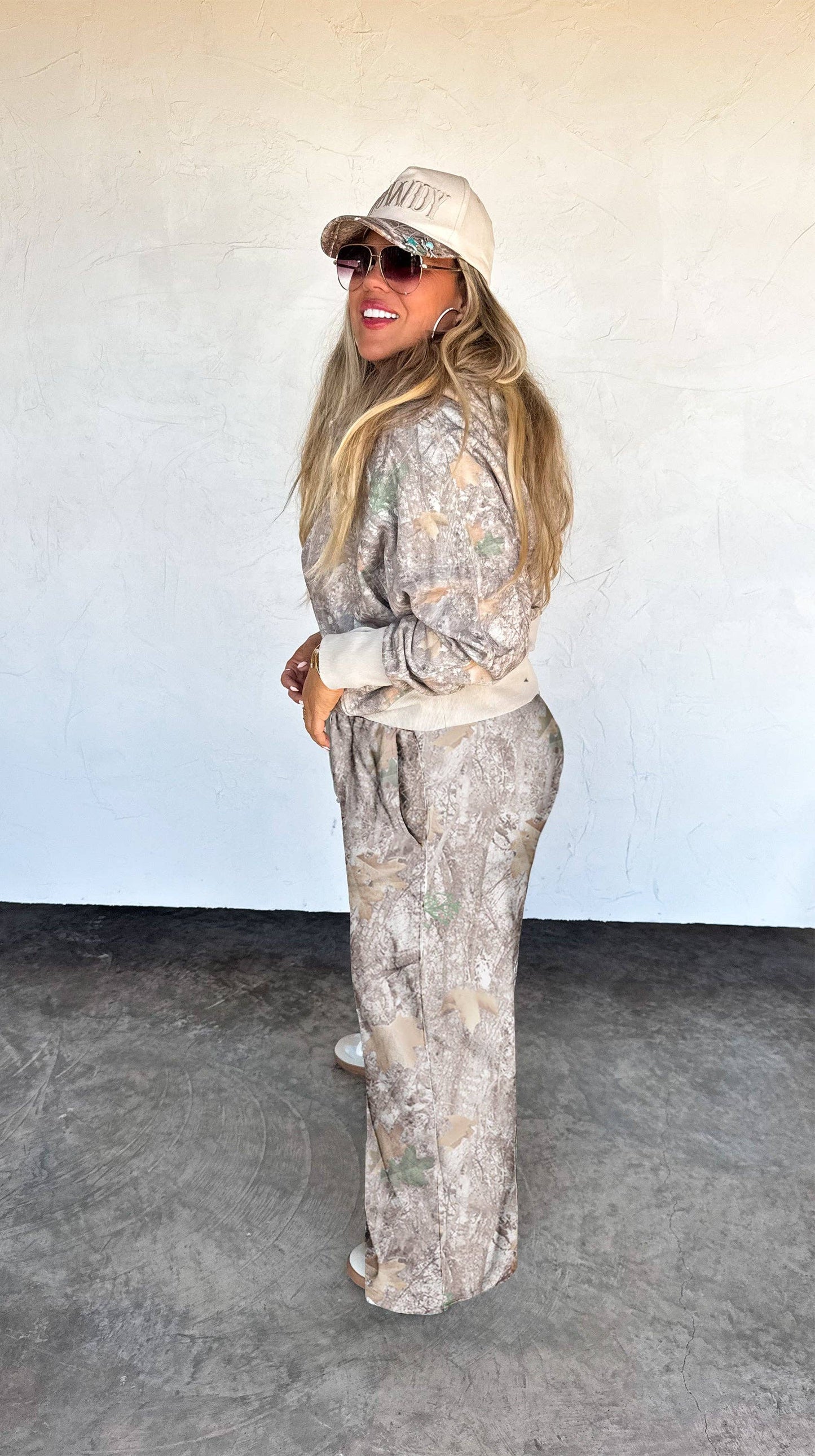 DRIFT AWAY WIDE LEG CAMO JOGGERS