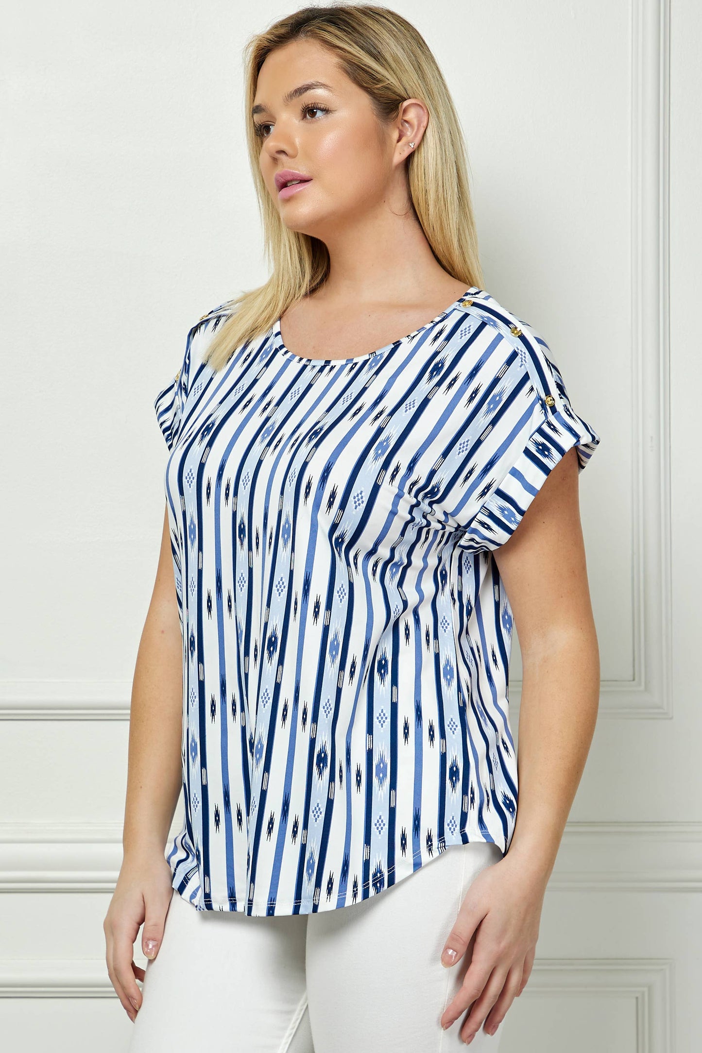 PLUS SIZE SHORT SLEEVE DOLMAN