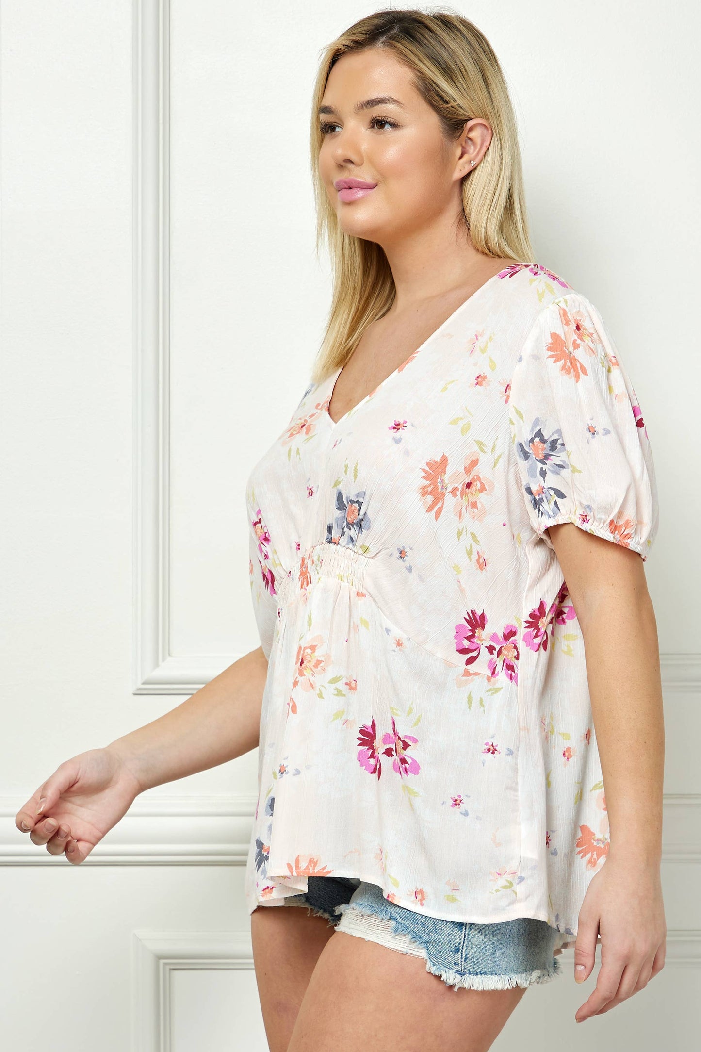 FLORAL PRINT SMOCKED TOP