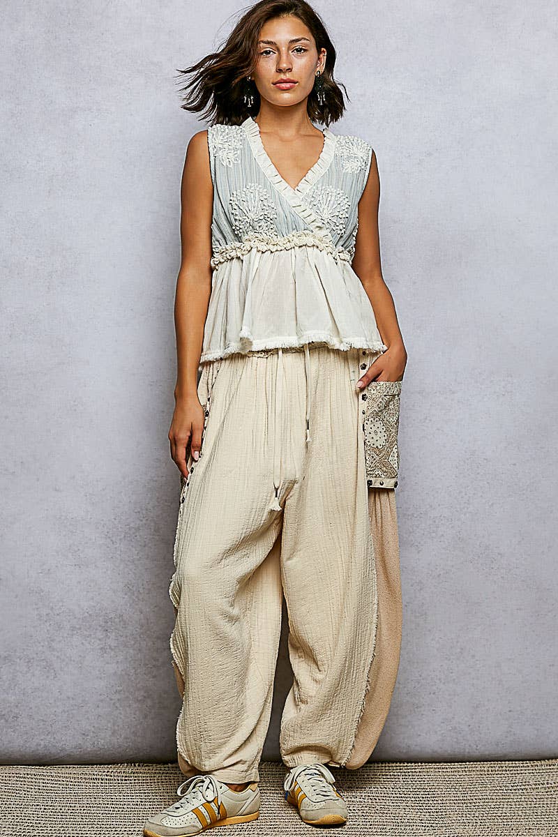 V-Neck Ruffle fringe point Embroidery Sleeveless Woven Top