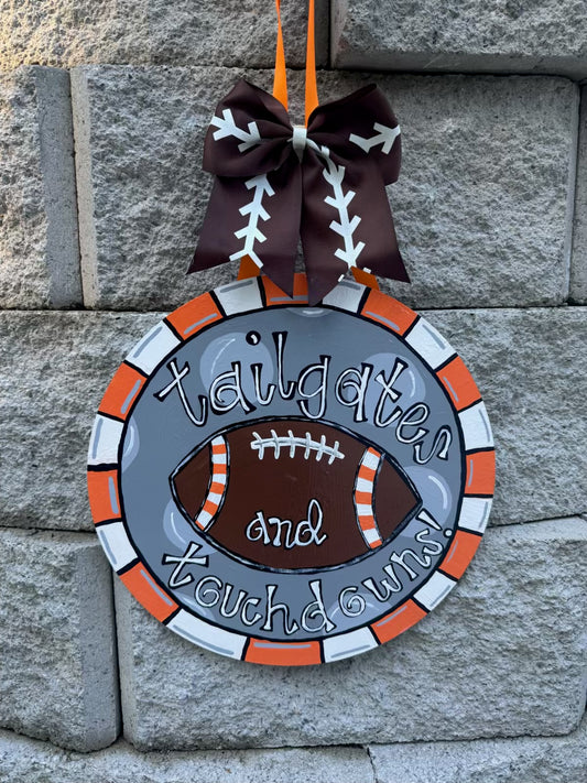 Tailgates & Touchdowns Door Hanger