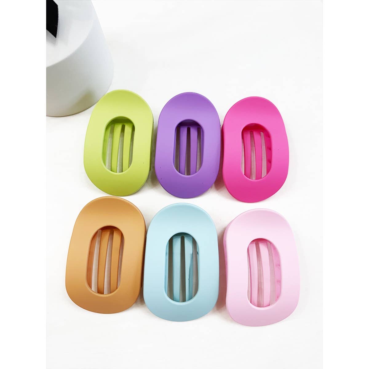 Flat Hair Claw Clips