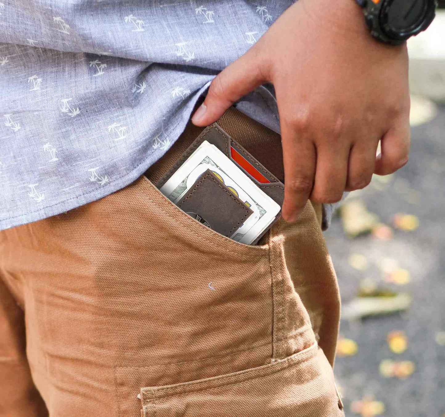 Tennessee Vols Magnetic Old School Camo Leather Wallet.