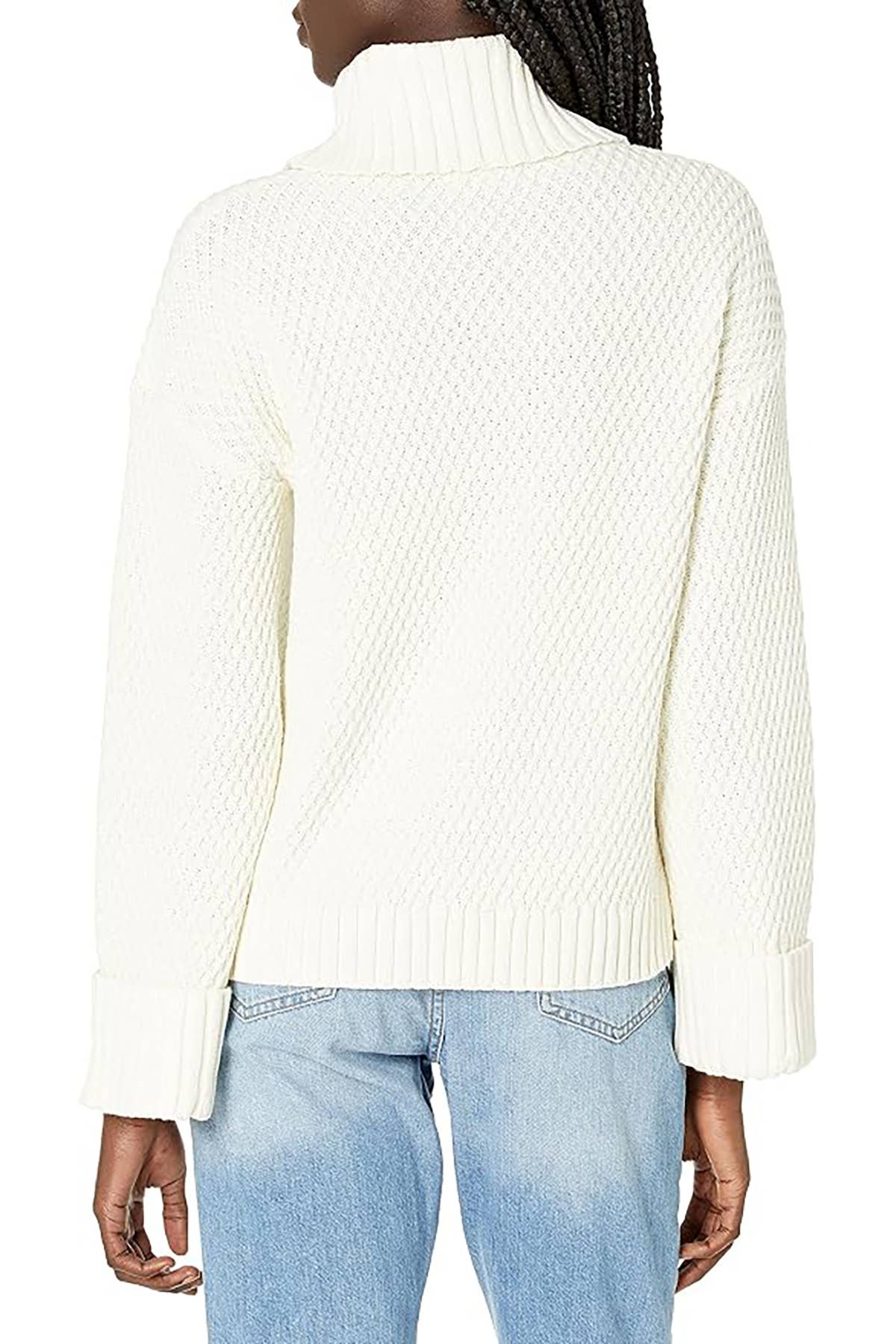 TEXTURED KNIT BOXY TURTLENECK SWEATER